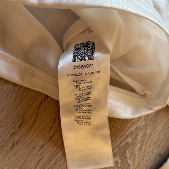 Asics Long Sleeve Crop Top - Size M - Picture 5 of 5